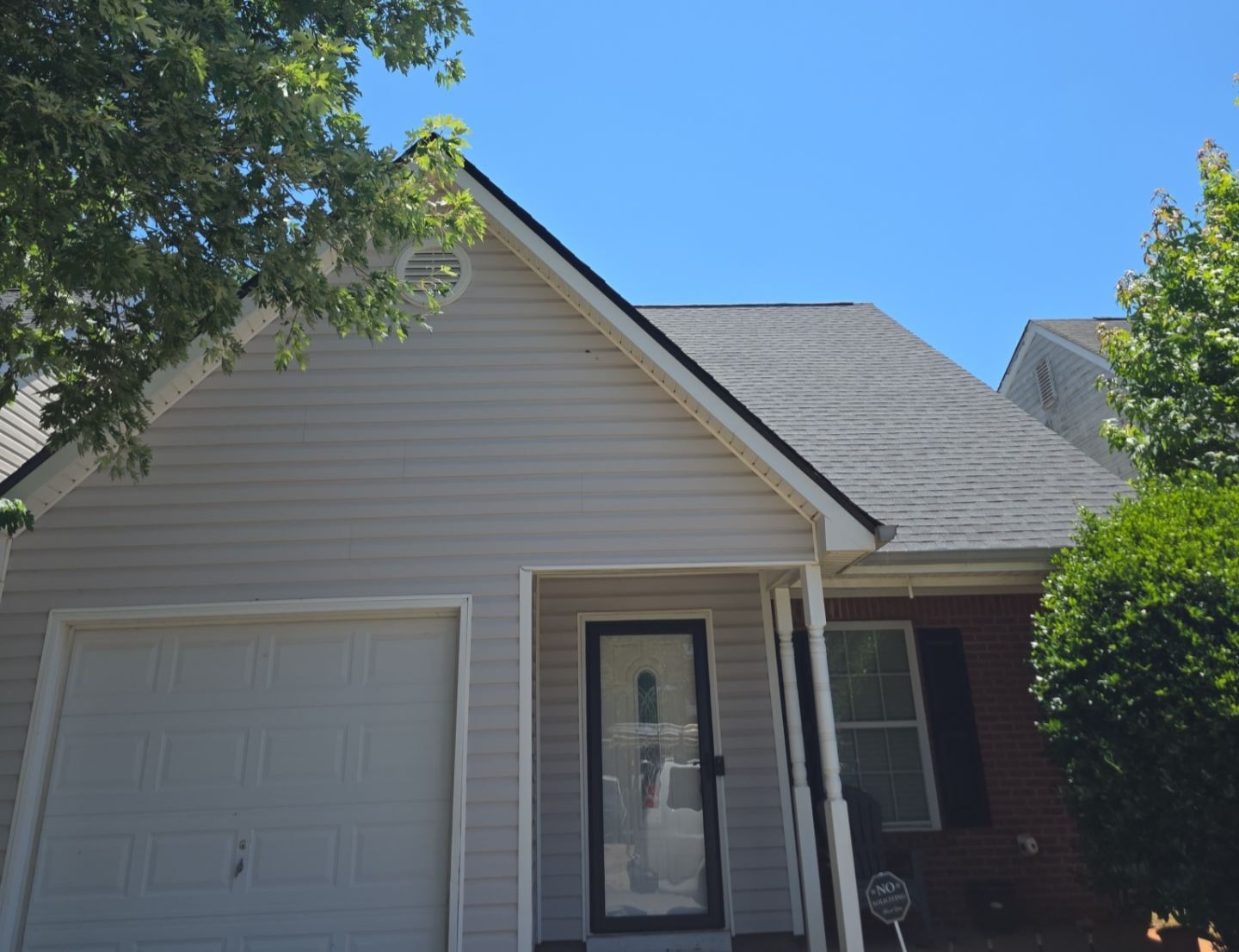 Roof replacement on Jaclyn Cir McDonough GA